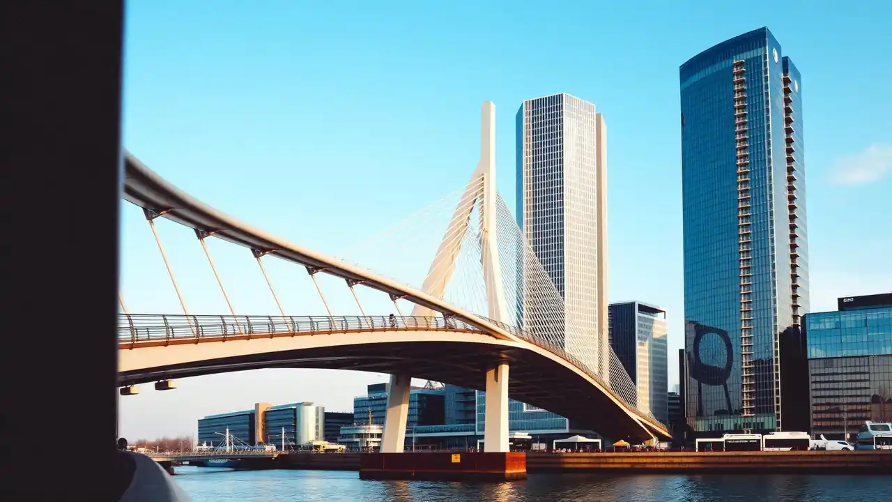 Financijska četvrt Rotterdama i most Erasmus